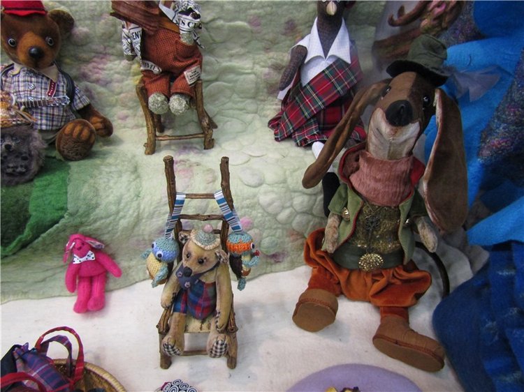 Зелененький он был... По следам выставки кукол на Тишинке 2016. В преддверии выставки «Hello Teddy» 1-4 декабря 2016 | Бэйбики Зелененький он был... По следам выставки кукол на Тишинке 2016. В преддверии выставки «Hello Teddy» 1-4 декабря 2016 (фото 6)