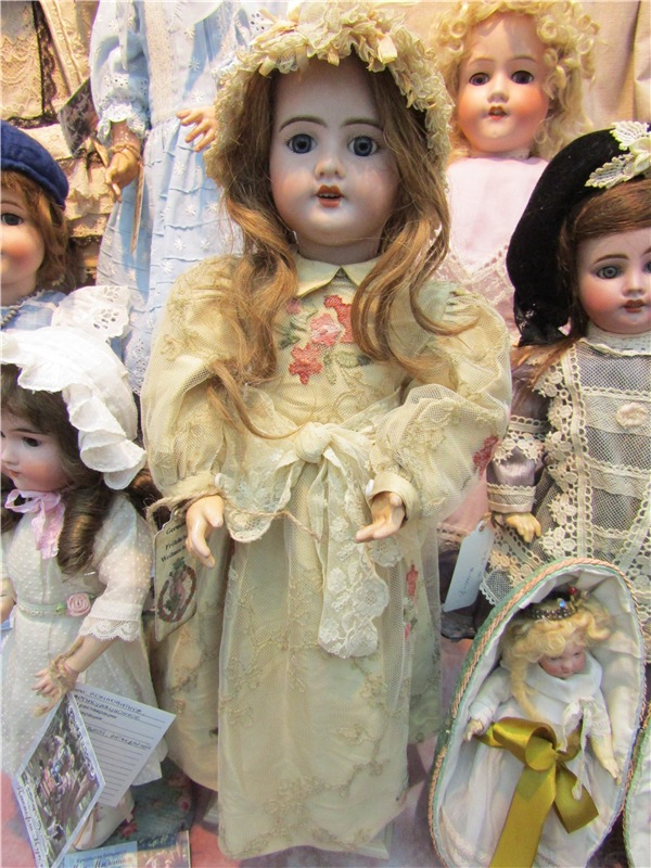 Антикварные впечатления о выставке кукол в "Гостином дворе" 16-18 декабря 2016 года. Искусство куклы. Фотообзор | Бэйбики Антикварные впечатления о выставке кукол в "Гостином дворе" 16-18 декабря 2016 года. Искусство куклы. Фотообзор (фото 2)