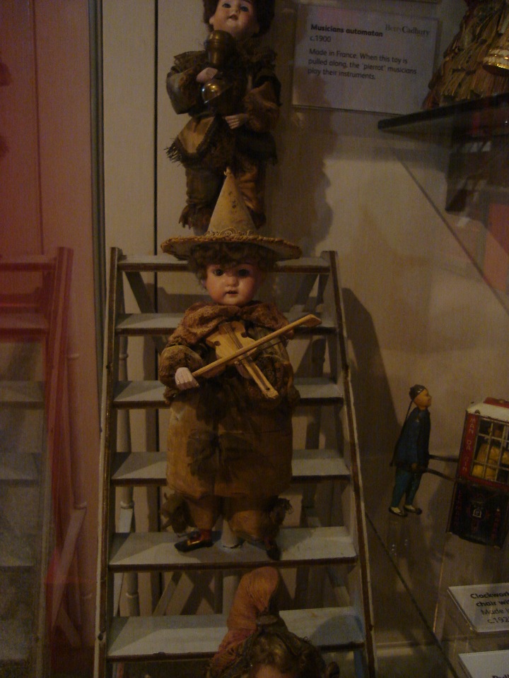 Музей кукол в поместье Садбери Холл