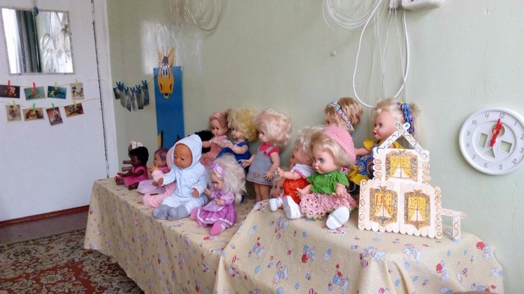 Выставка кукол в детском саду