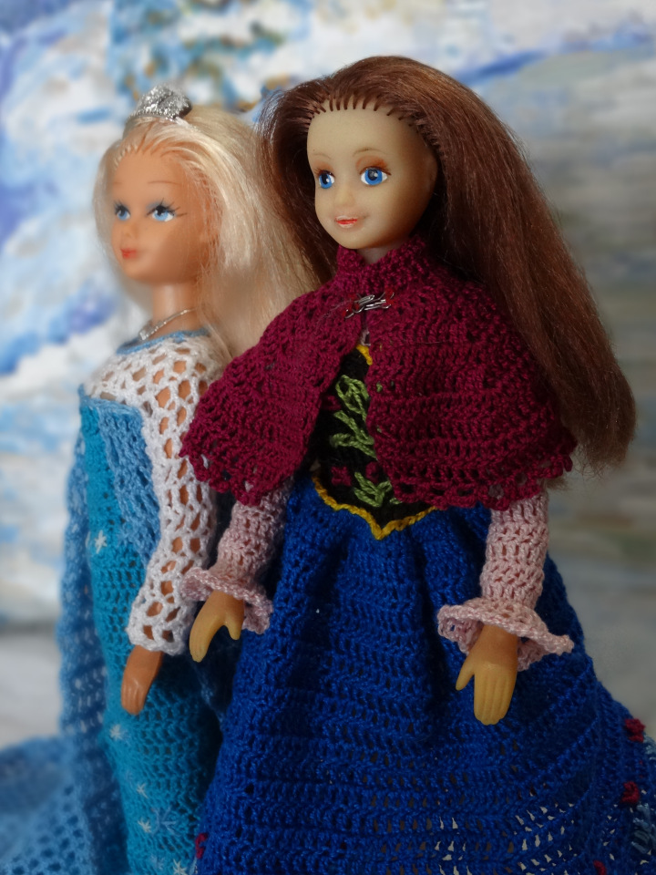 Совсем другие Анна и Эльза