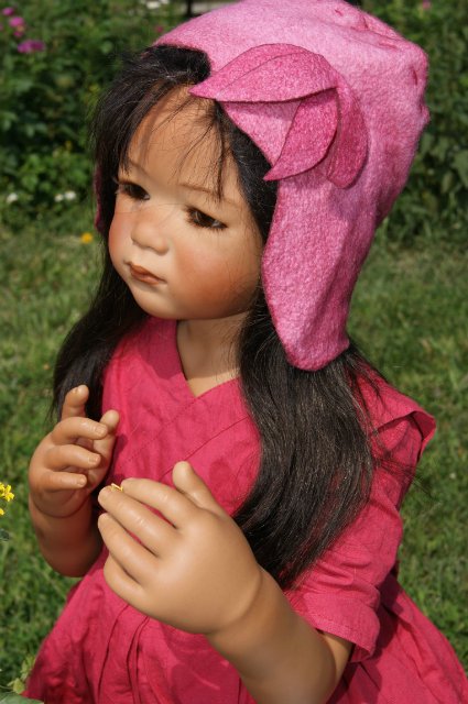 Теперь уже русские красавицы Tscharle и Munira от Аннет Химстедт