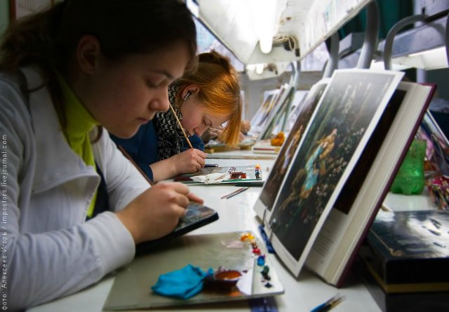 Усмотри тропинку в сказку или Здесь русский дух, здесь Русью пахнет. Федоскинская лаковая миниатюра