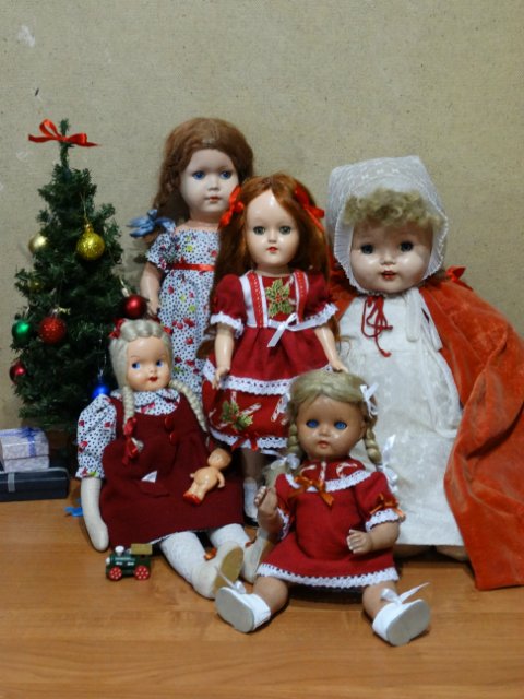 Новый год для самых стареньких кукол (фото 8)
