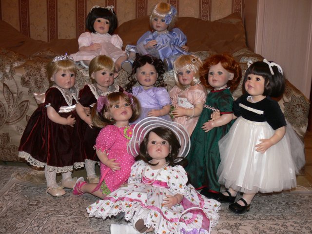 Новенькая Artista doll. по имени Цветочница