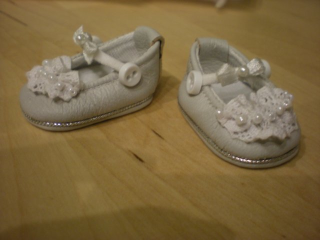 Туфельки для неизвестной немочки