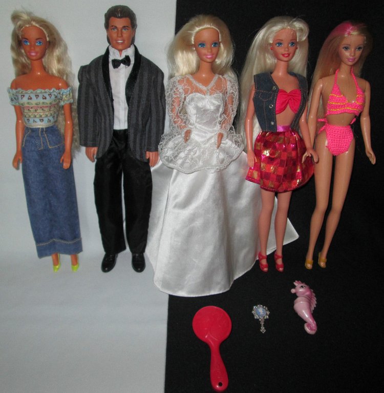 «Эффект насмотренности» или 200 фирменных кукольных нарядов | Бэйбики «Эффект насмотренности» или 200 фирменных кукольных нарядов