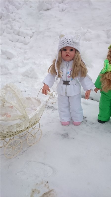 Мы в костюмчиках стоим,скоро Вас мы навестим!Открывайте ворота,выбегает детвора (фото 6)