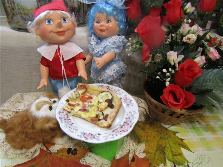 Мальвина - мастерица. Раз, два, три - готова пицца