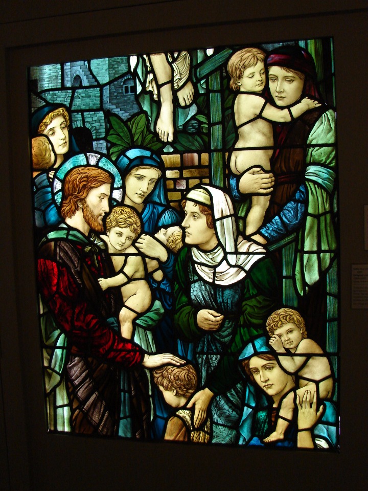 Витражи средних веков. Картины в стекле. Выставка витражей в Ely