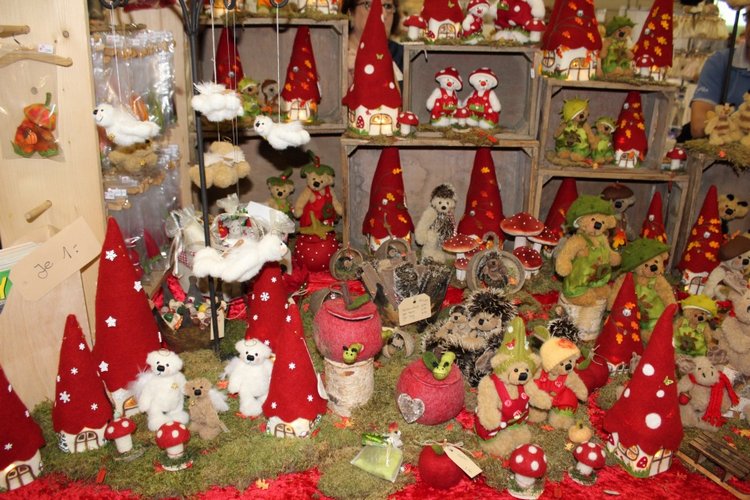 Все на выставку! Продолжение: Куклы и мишки