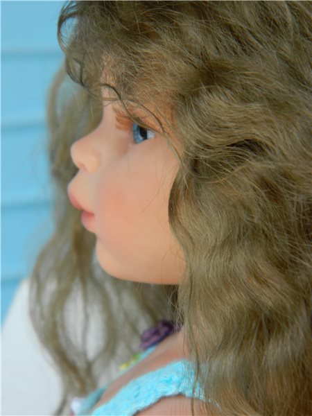 "Кукла превращается..превращается кукла... в очаровательную девочку... с глазами цвета неба...!" (фото 2)