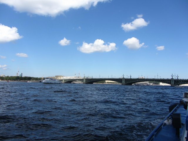 Приглашаем на водную экскурсию по Петербургу (фото 10)