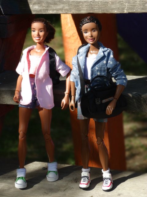 Реальные девчонки на прогулке (фото 6)