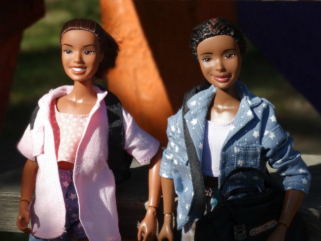 Реальные девчонки на прогулке (фото 7)