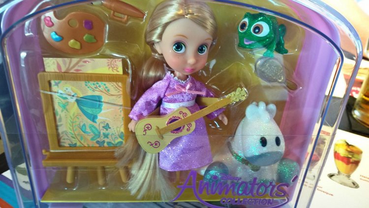 Если муж не соглашается брать в отпуск кукол, выход один — в отпуске купить новых