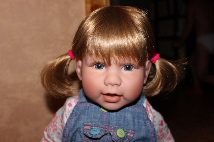 Сказочная девочка Алиса Classic Charm Lee Middleton doll