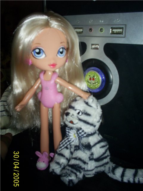 Очаровательный подарок ко дню восьмого марта или малышка Машенька. Кукла братц