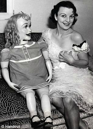 Куклы, манекены, марионетки на старинных и современных фотографиях | Бэйбики Куклы, манекены, марионетки на старинных и современных фотографиях