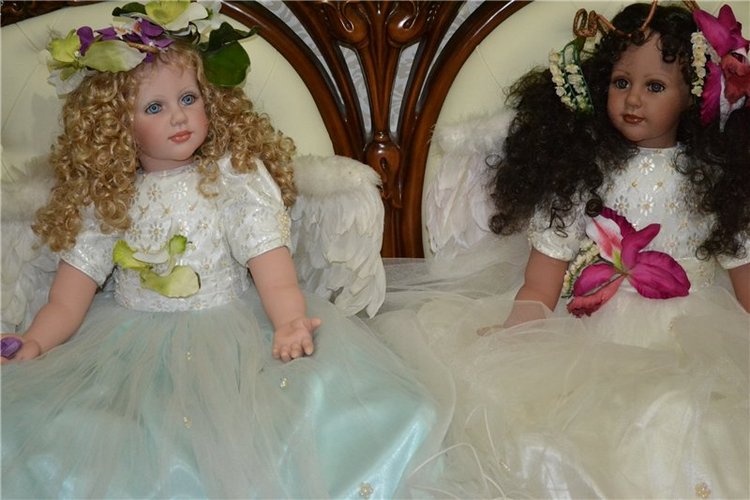 Ангелы Файзах Спанос. Blessings Bloom Around Me