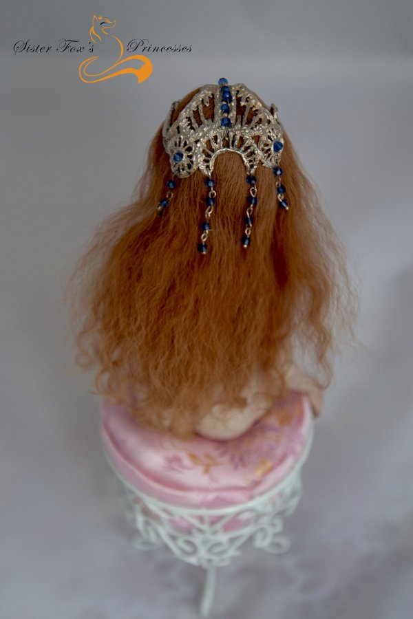 Шарнирная обнаженка и немного серебра. Фарфоровая кукла от SisterFox