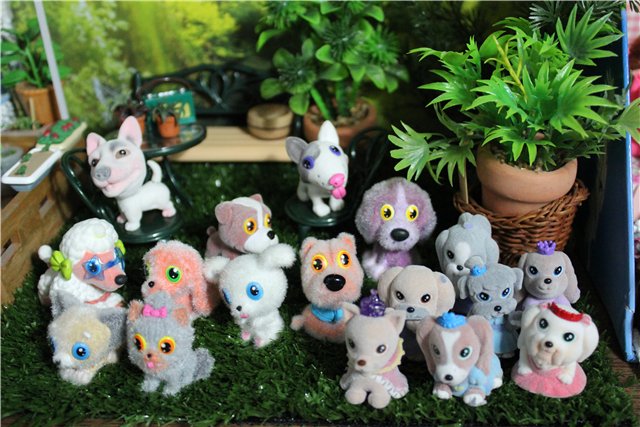 Коллекция флоковых игрушек