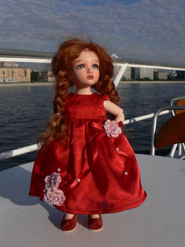 Виррушка. Прогулка по Неве часть 2. Девочка Bono iplehouse