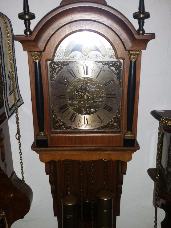 Старинные часы еще идут. Коллекция старинных часов - часть вторая