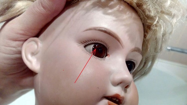 Перетяжка и небольшой ремонт антикварной A.Marseille (фото 7)