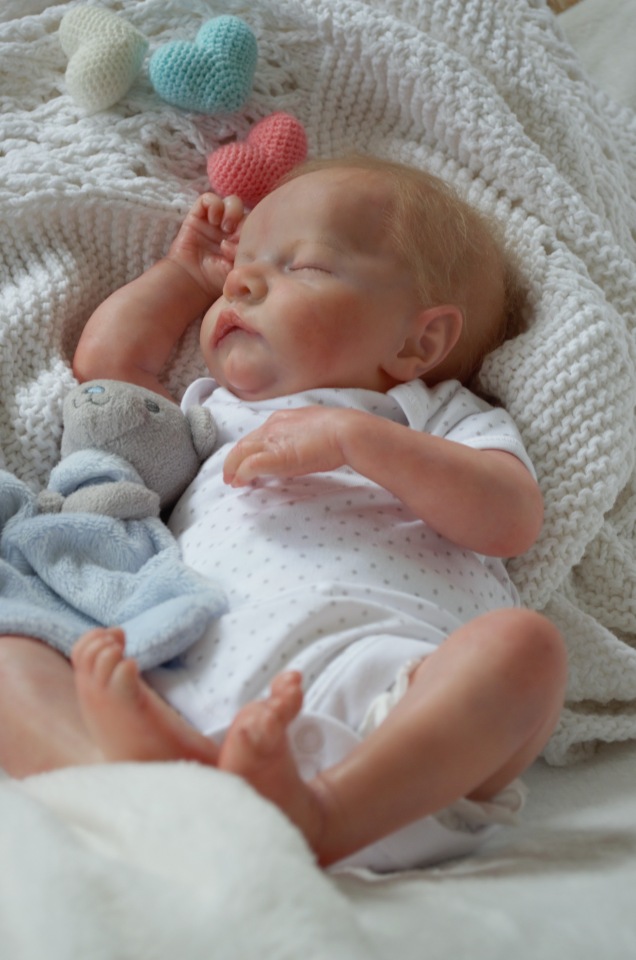 Малыш Левушка. Кукла реборн из молда Levi от Bonnie Brown (фото 2)