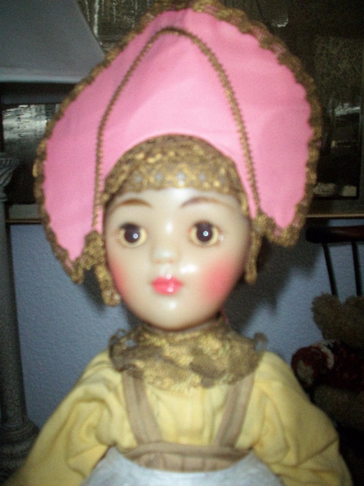 Фабрика 8 марта и серия "Куклы в старинных костюмах русских губерний"