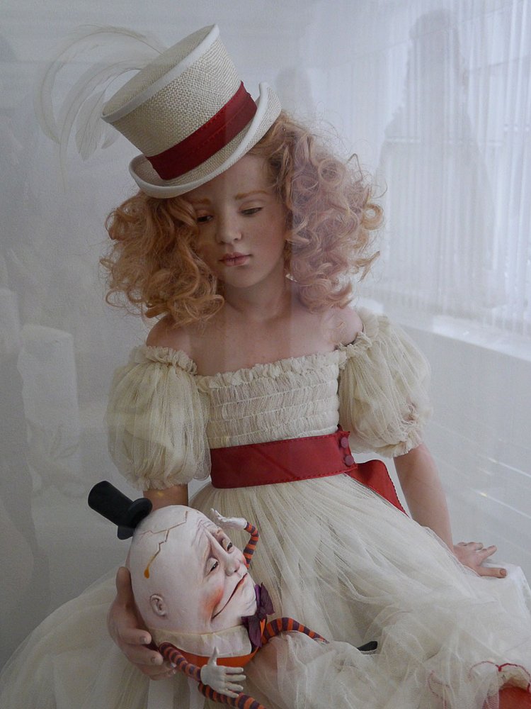 Гунзель открыла новый выставочный зал. Наслаждаемся