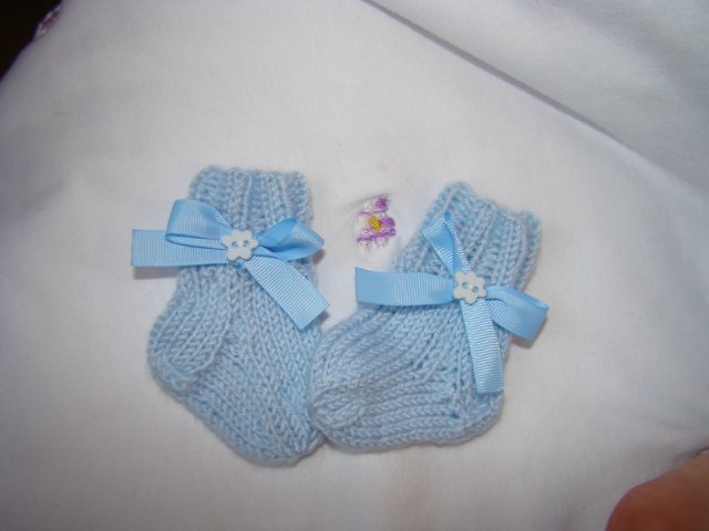 Заболела носочками... вязание для любимых куклят