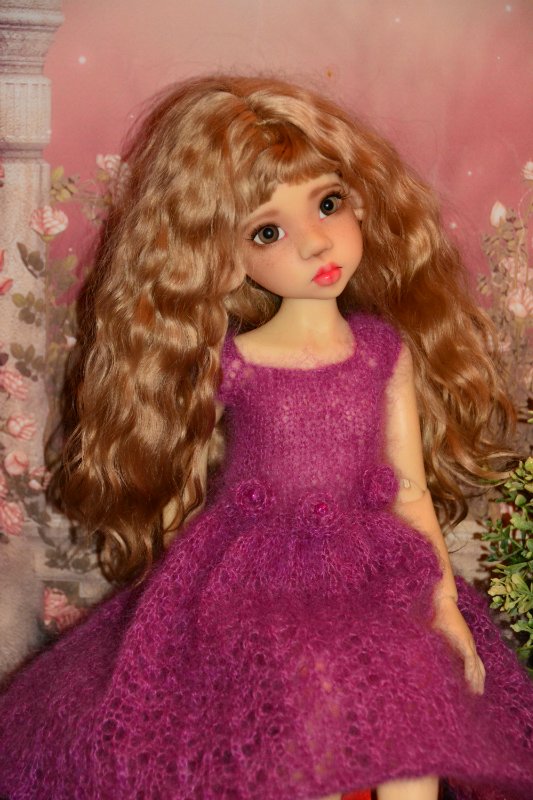 Весеннее обновление. Платья для кукол Kaye Wiggs