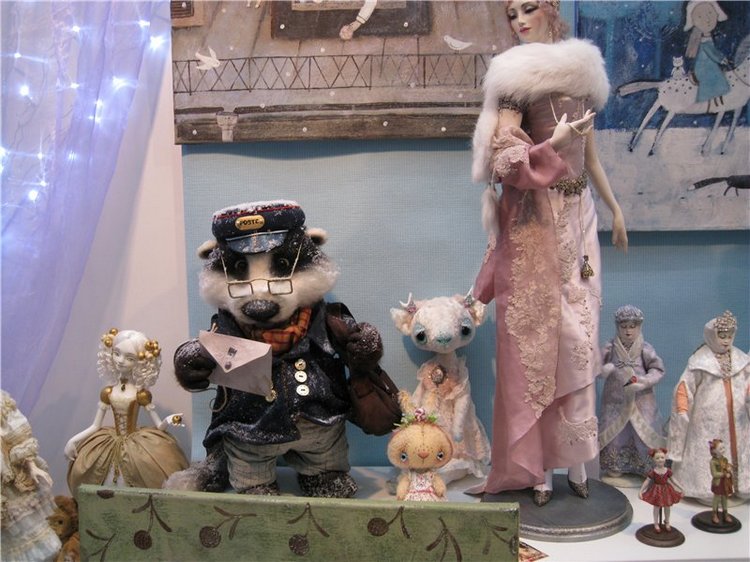 Как Элис и Муся посетили выставку кукол в Гостином дворе