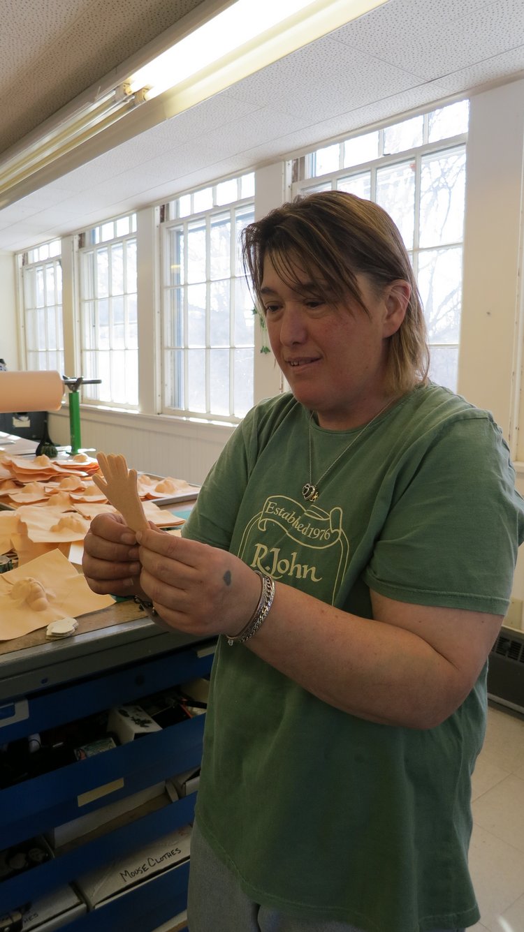 Впервые за 40 лет. День открытых дверей на кукольной фабрике R John Wright. Часть третья: Процесс производства