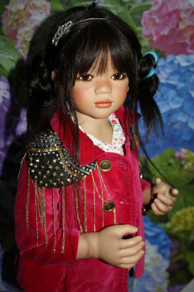 Солнечный денек в саду. Часть третья - Лилит и Анна Лу