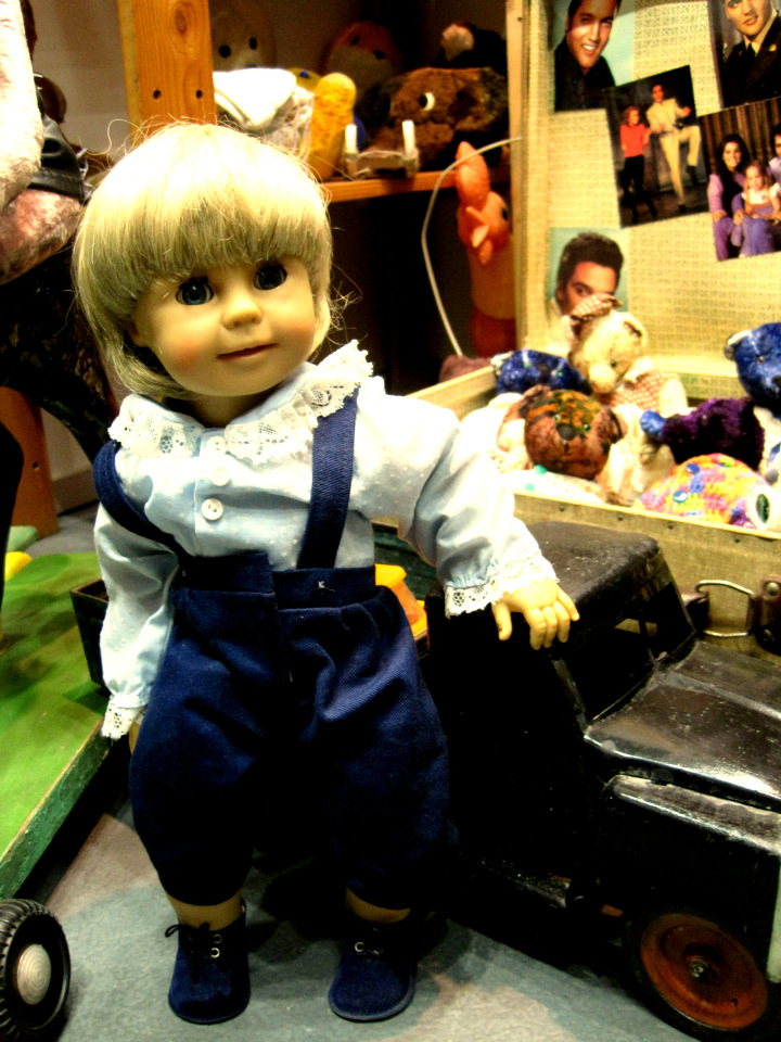 Наш приз в конкурсе - билет на выставку Международный Салон кукол 2016