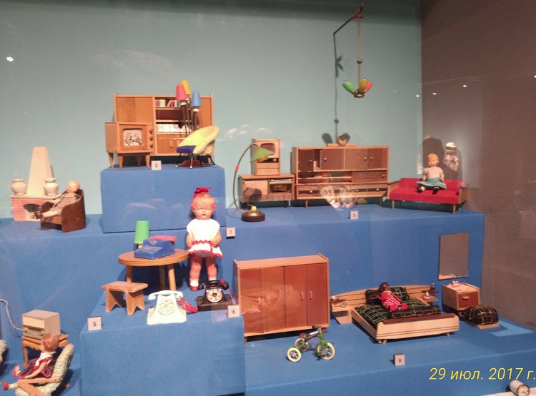 Выставка «Все лучшее – детям. Игрушки 1950–1980 годов из коллекции Сергея Романова». Часть 1