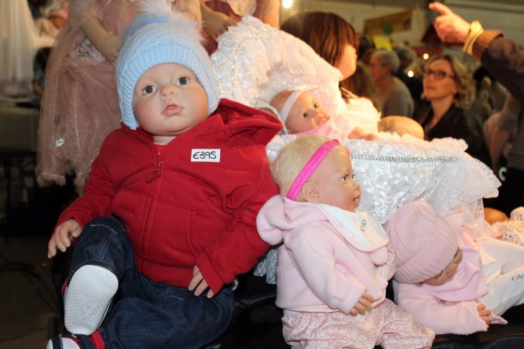 Выставка мишек, кукол и кукольной миниатюры в Голландии 2017 - часть первая (фото 8)