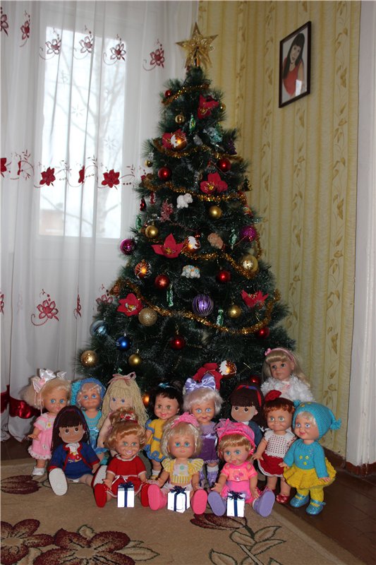 Наряжаем елку. Первое совместное фото под елкой | Бэйбики Наряжаем елку. Первое совместное фото под елкой (фото 10)