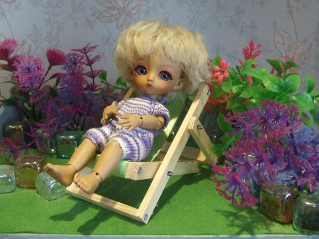 Готовь сани летом, а... шезлогн зимой! Миниатюра для кукол 1:12 | Бэйбики Готовь сани летом, а... шезлогн зимой! Миниатюра для кукол 1:12 (фото 3)