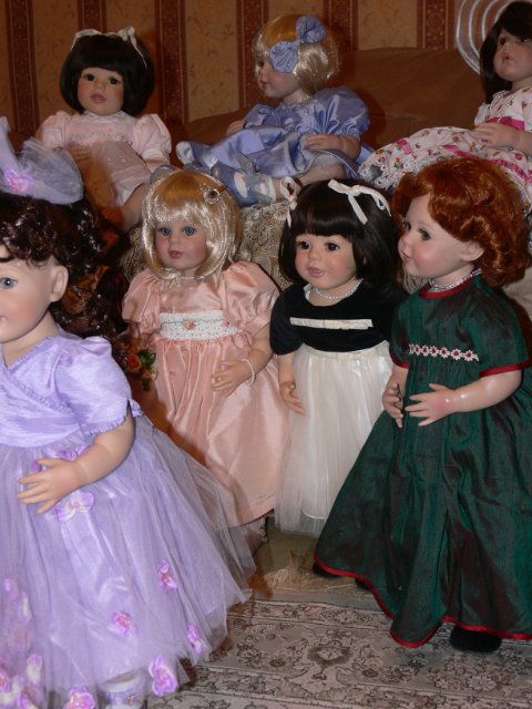 Новенькая Artista doll. по имени Цветочница (фото 6)