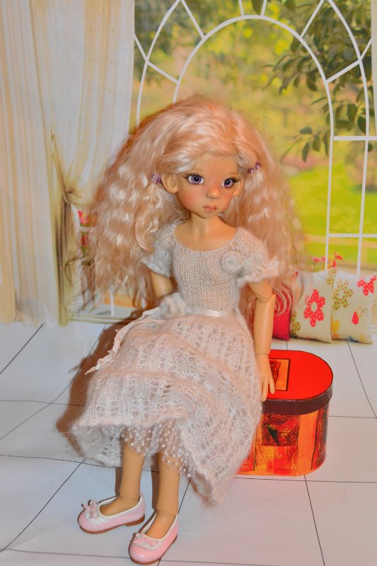 Весеннее обновление. Платья для кукол Kaye Wiggs