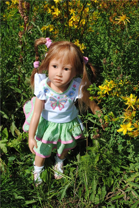 Летняя прогулка милой девочки Паулы Heidi Plusczok