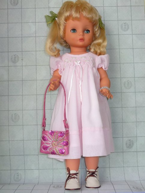 От внучки к кукле - перешиваем детские платья (фото 6)