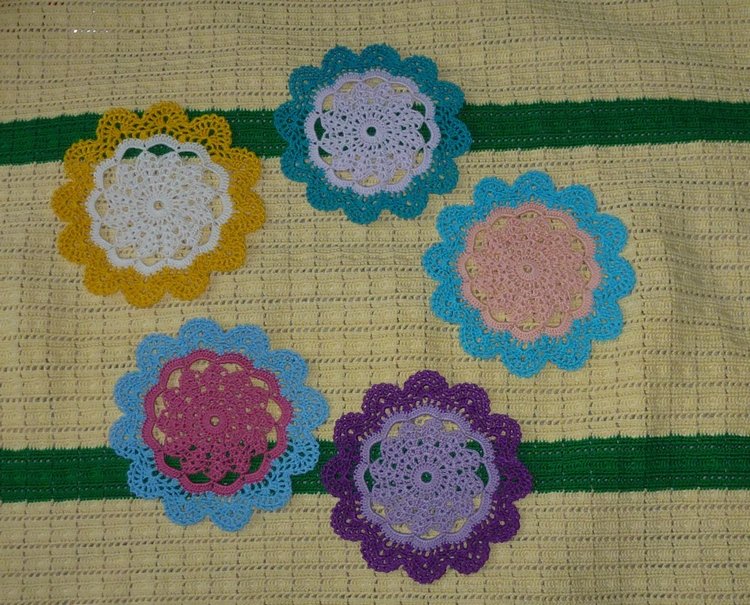 Абажуры из вязаных салфеток