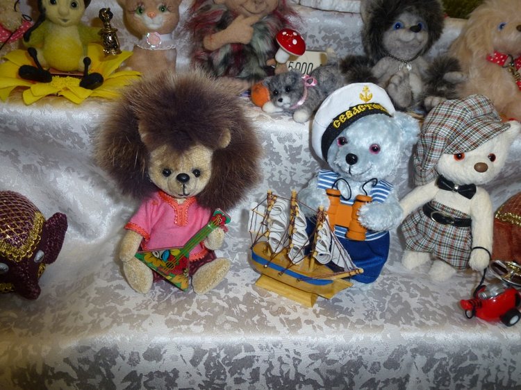 Весенний Бал Кукол на Тишинке: Ёжики