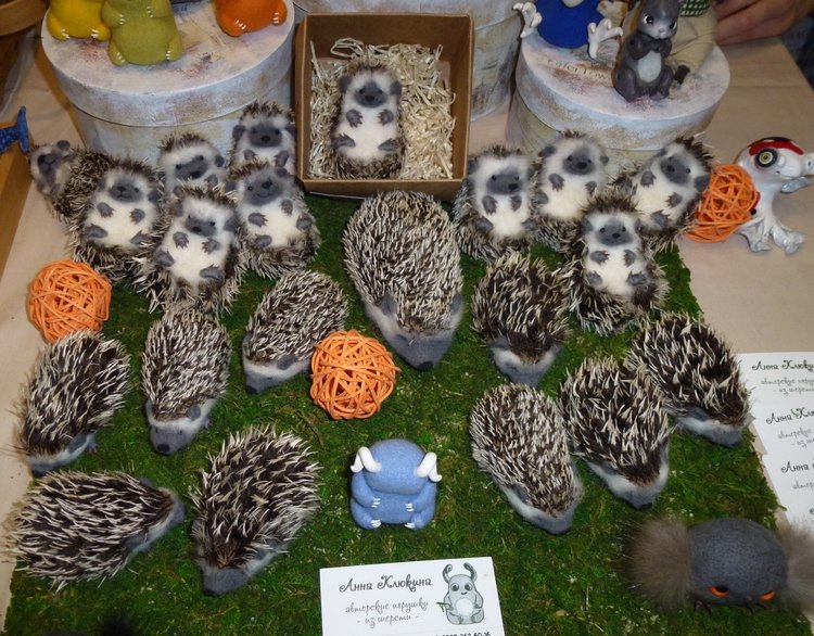 Весенний Бал Кукол на Тишинке: Ёжики