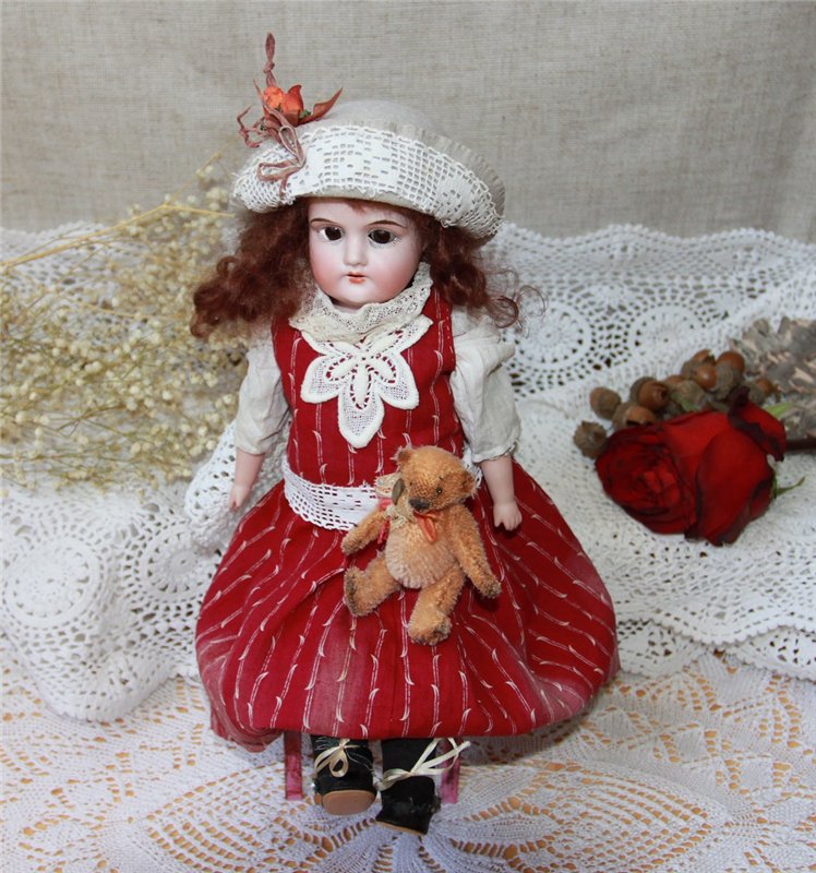 Должна быть в кукле какая-то загадка - Majestic (фото 2)